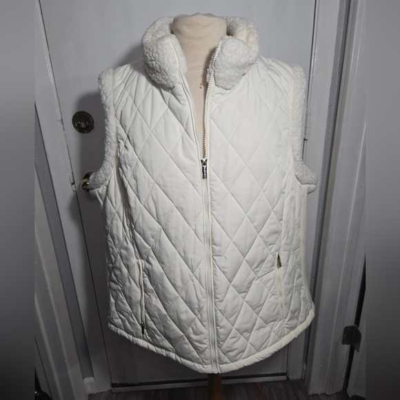 Calvin Klein Beige Color Diamond Quilt With Sherpa Zip Up Vest Sz 2X - Picture 7 of 10